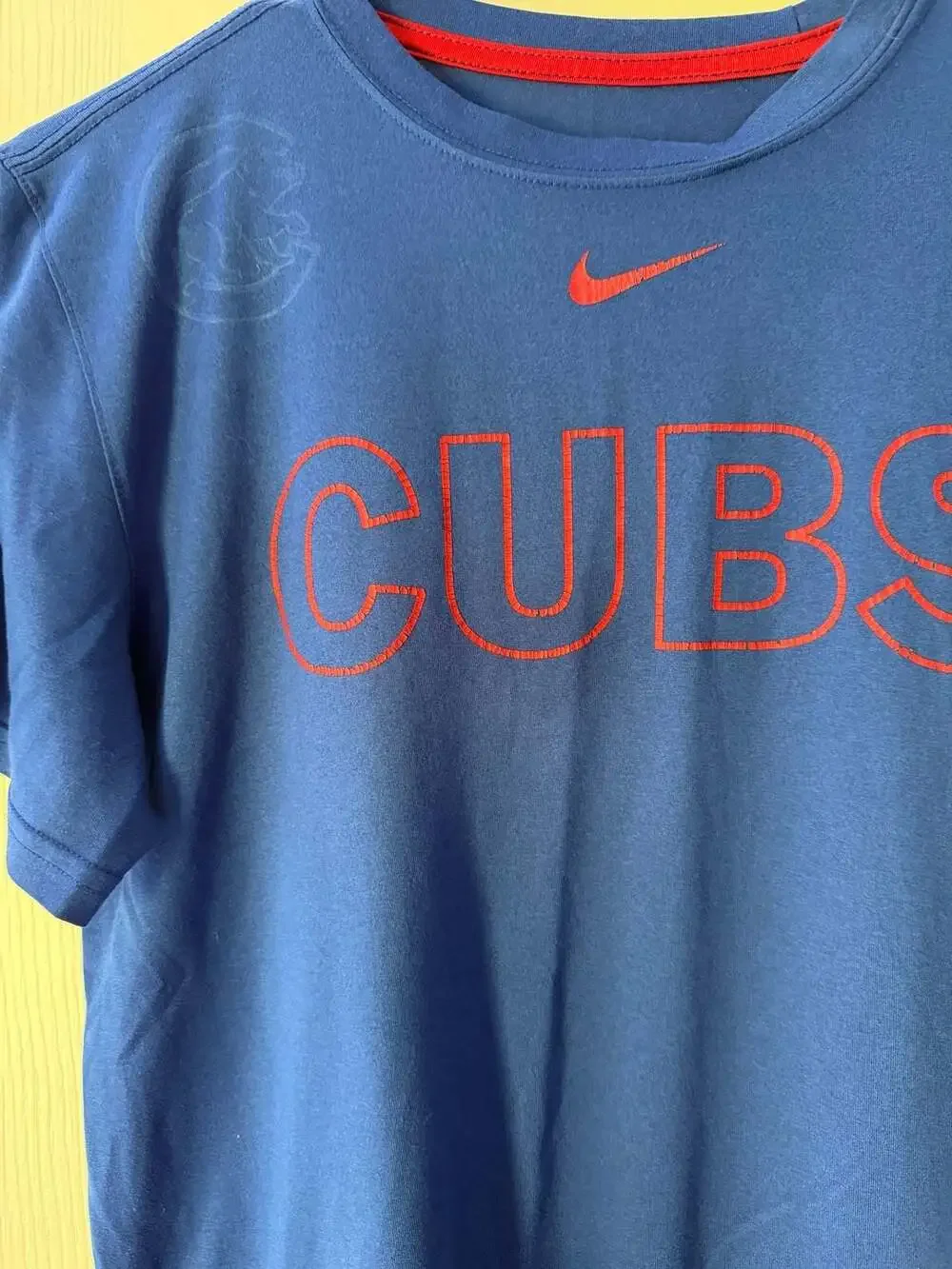 Nike Chicago Cubs Dri-Fit Athletic Cut Short Sleeve T-Shirt
